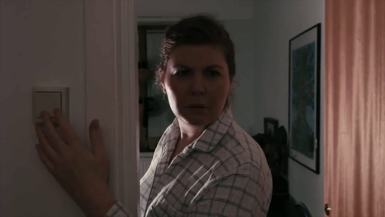 Luces fuera (Lights Out)