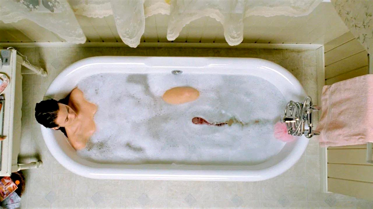 Reseña de la película de terror de James Gunn Slither: La plaga