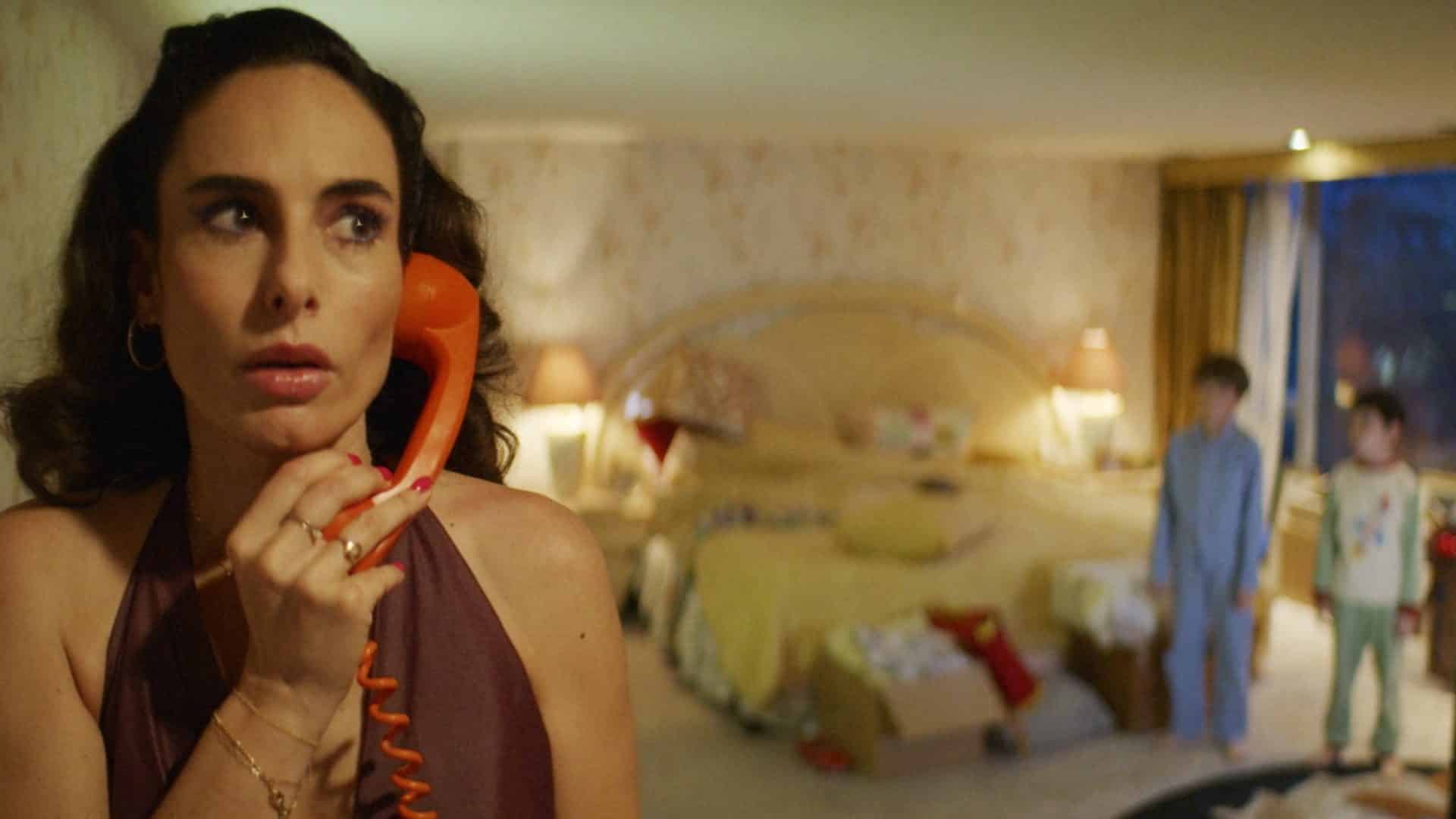 Ana Serradilla, No dejes a los ninos solos 2025. Filmfilicos blog de cine
