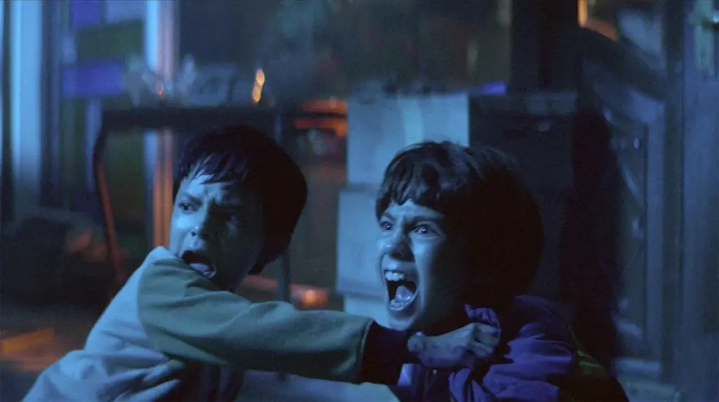Crítica de la película, No dejes a los niños solos 2025, filmfilicos blog de cine